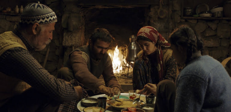 İzleme cesaretiniz var mı? ‘Kız Kardeşler’ filmine sizin için gittik…