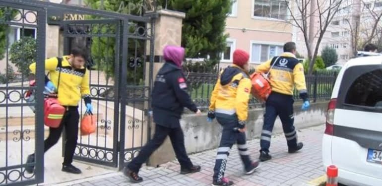 Kocasını silahla vurarak öldürdü