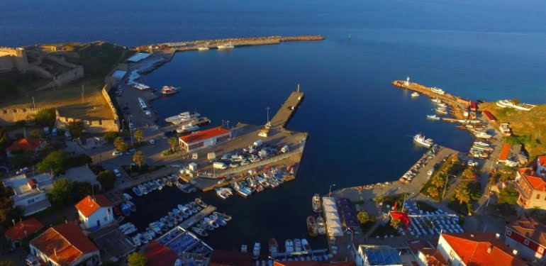 Koronavirüs gözde adaya giremedi