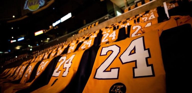 Lakers, Kobe’siz ilk maçına çıktı