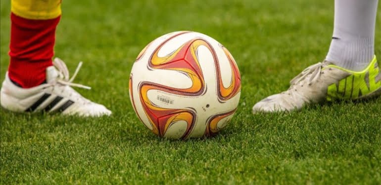 Maaşını alamayan futbolcular oyunu bıraktı! İki gol yediler