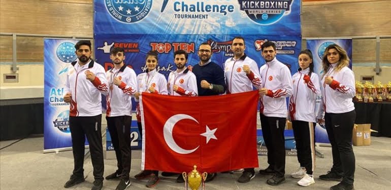 Madalya yağmuru! Millilerimiz göğsümüzü kabarttı