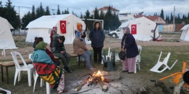 manisada-depremler-suruyor-halk-tedirgin