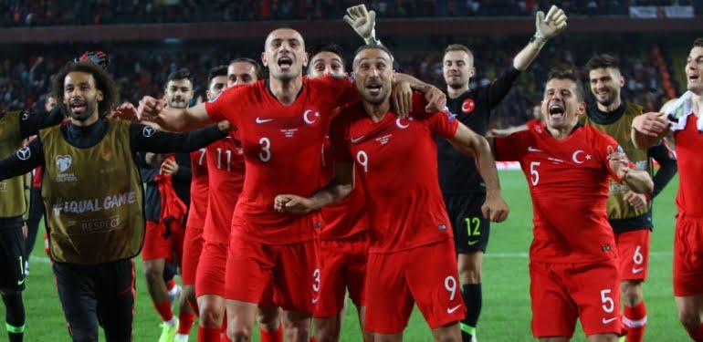 Merih Demiral’a büyük onur