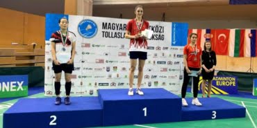 milli-badmintoncularimizdan-madalya-sevinci