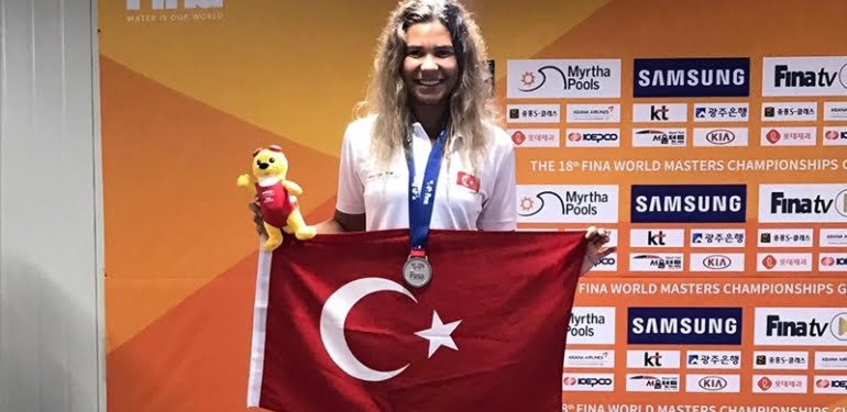 Milli yüzücü dünya ikincisi oldu