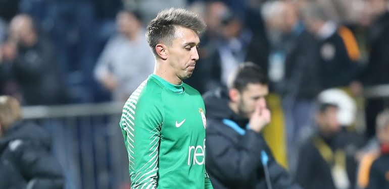 muslera-1