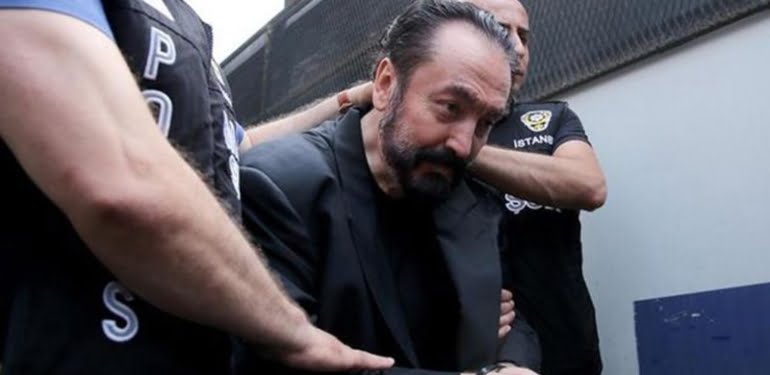 Adnan Oktar mağdurlarına ölüm tehdidi!