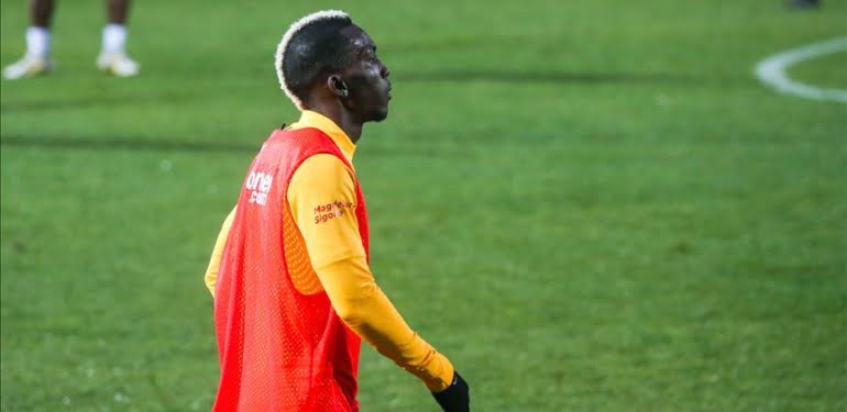 Galatasaraylı futbolcu Onyekuru sıtmaya yakalandı