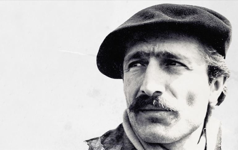 Duygu dolu mısraların şairi: Özdemir Asaf