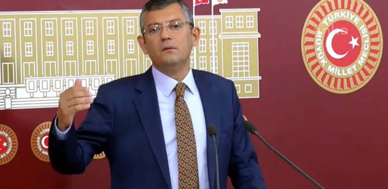 Özgür Özel’den Erdoğan’a ‘soyadı’ yanıtı