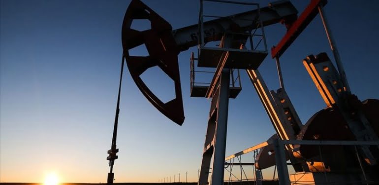 Petrol fiyatları fırladı