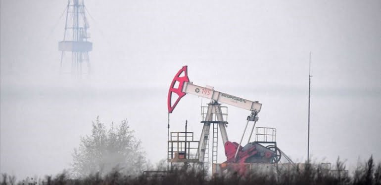 Petrol rekor düşüşe devam ediyor