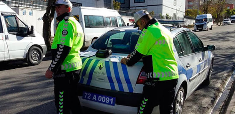 polis-2