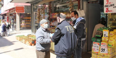 polise-60i-biraz-gectim-dedi-80-yasinda-cikti_7055_dhaphoto1