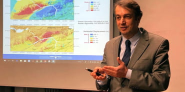 prof.-dr.-kutoglu-elazig-depreminde-kirilmanin-boyu-50-eni-70-kilometre_9913_dhaphoto1