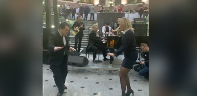 Rusya Dışişleri Sözcüsü Mariya Zaharova’nın dans şovu