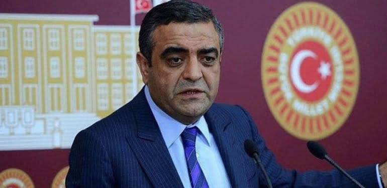 Sezgin Tanrıkulu’ndan canlı yayında dikkat çeken sözler: ‘Bu yüzden tasarladık, bu amaçla yapılıyor ön seçim’