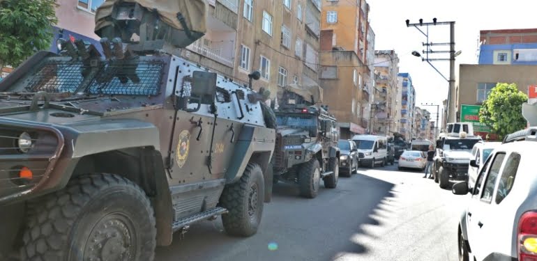 Dur ihtarına ateşle karşılık verdi: 1 polisimiz şehit
