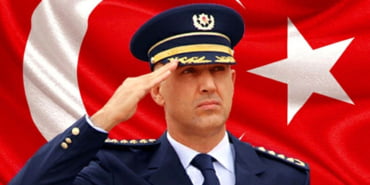 sehit-emniyet-muduru-altug-verdi-darbeye-kars-12916034_amp