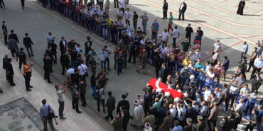 sehit-yuzbasi-ciftci-son-yolculuguna-ugurlandi-1-_6142_dhaphoto2