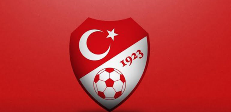 Tüm maçlarda ‘saygı duruşu’ kararı