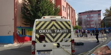 servis-araci-ogrenciye-carpti