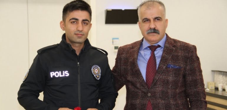 sigarayi-birakan-polislere-cumhuriyet-altini