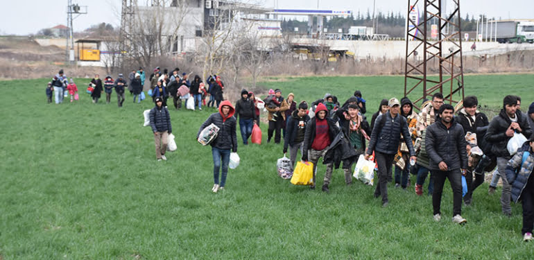 sinira-gocmen-akininda-6ncigun-yunan-guvenlik-gucleri-ates-acti_3504_dhaphoto1