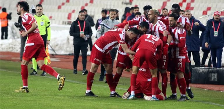 Süper Lig’in yeni lideri Sivasspor