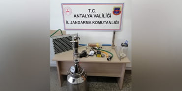 sosyal-medyada-sahte-icki-yapimini-anlatan-supheli-yakalandi_5825_dhaphoto1