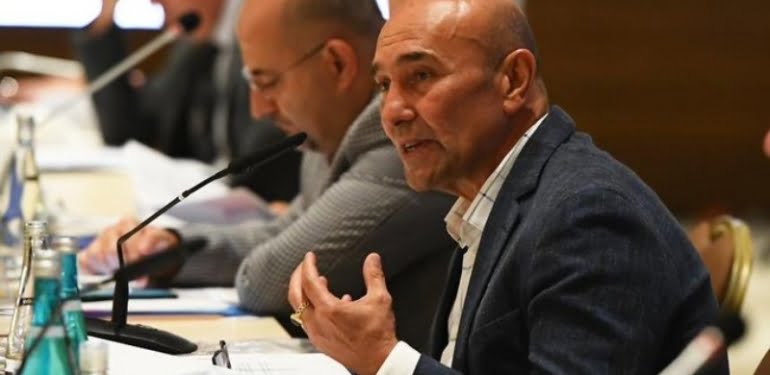 Tunç Soyer’den İzmir bayrağı sözlerine açıklama: Montajla çarpıttılar