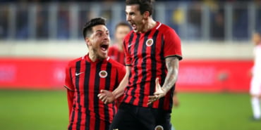 stancu_ikinci_baharini_yasiyor_1576402597_9912