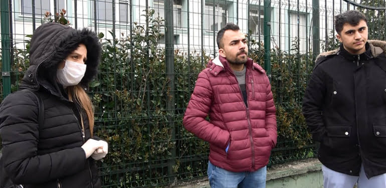 Sultangazi’de ayakta yolcu taşıyan minibüsten sağlık görevlileri çıktı