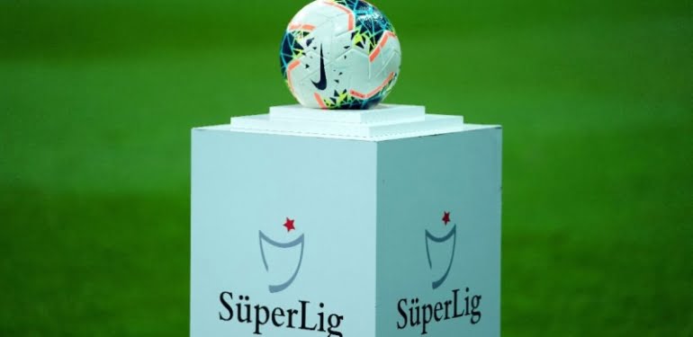 Süper Lig’de yeni sezonun tarihi belli oldu
