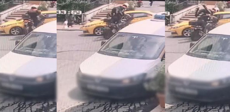 Şüpheli kovalayan motosikletli polisler kaza yaptı; o anlar kamerada