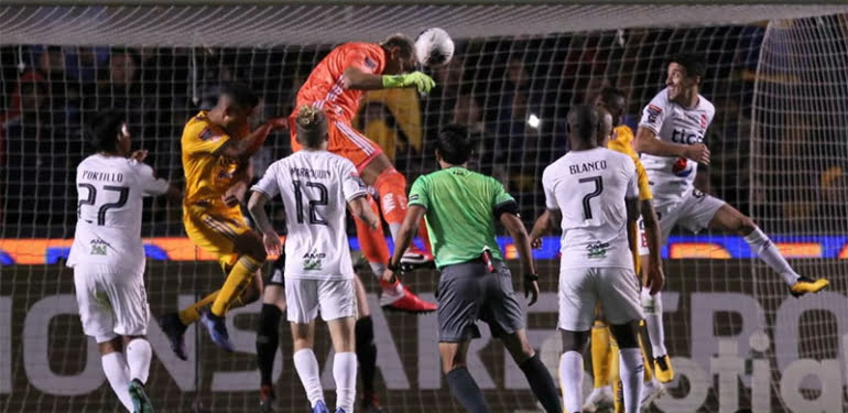 Kalecinin attığı gol çeyrek finale taşıdı