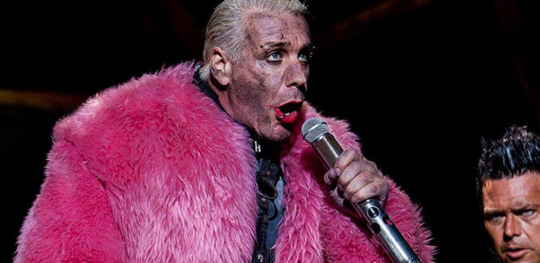 Rammstein’ın vokalistinde koronavirüs çıktı