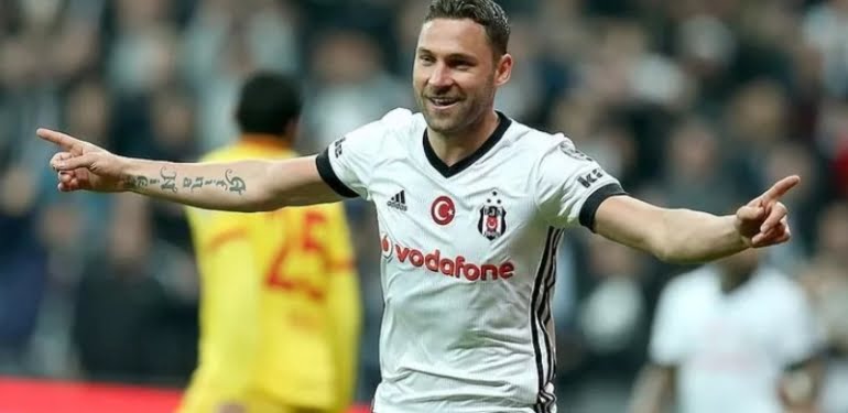 Hoca açıkladı! Geri dönüyor…