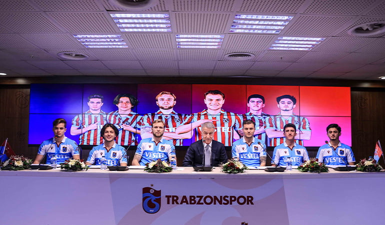 Trabzonspor, 6 futbolcuyla sözleşme imzaladı
