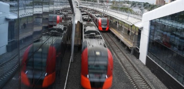 Rusya’nın insansız elektrikli treni deneme sürüşünden geçer not aldı