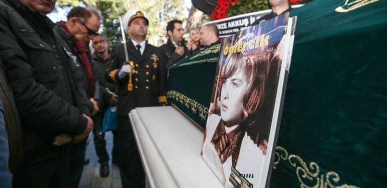 Türk sinemasının ‘Ömercik’i son yolculuğuna uğurlandı