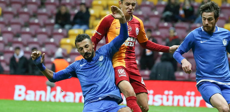 Galatasaray evinde Tuzlaspor’a yenildi