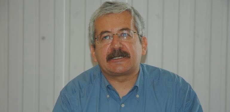 Ufuk Uras şimdi de Davutoğlu’na mı yanaşıyor?
