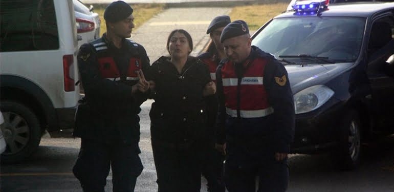 Terör propagandası’ndan aranıyordu, mola yerinde yakalandı