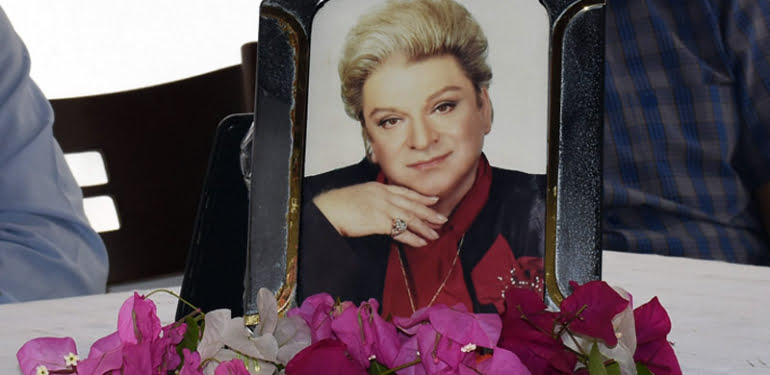 Zeki Müren şarkılarla anıldı