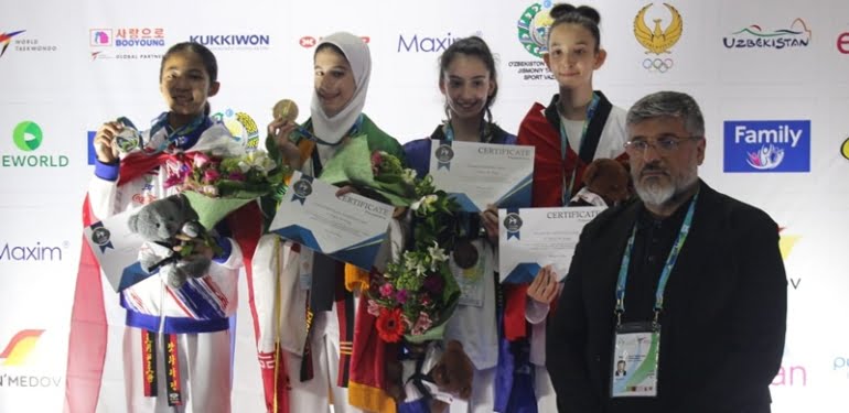 zeynep-nur-saricicek-bronz-madalya-kazandi_9806_dhaphoto1