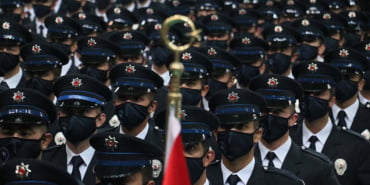 POLİS