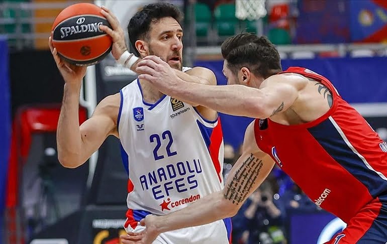 Anadolu Efes uzatmada CSKA Moskova’yı yendi