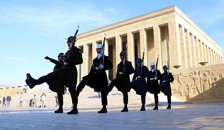 Anıtkabir’in nöbetçi askerleri